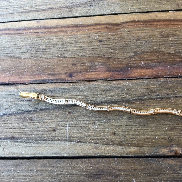 NWOT 925 Sterling Silver Gold Vermeil Overlay Crystal Wavy Tennis Bracelet! - Picture 12 of 13